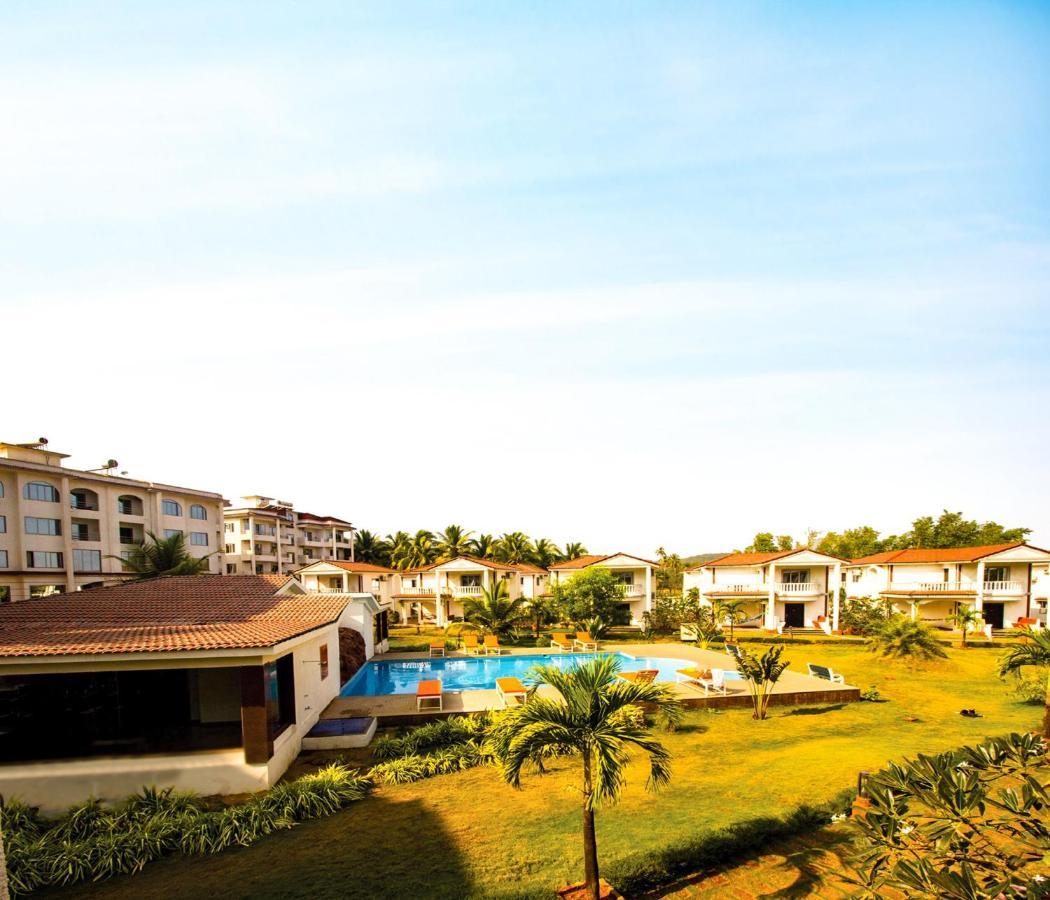 Span Suites & Villa Morjim Exterior foto
